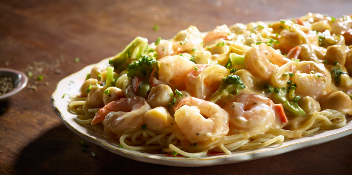 Cheesy Shrimp & Scallop Pasta | Sargento®