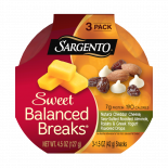 Sweet Balanced Breaks Natural Cheddar Cheese With Chocolate Chunks Raspberry Flavored Dried Cranberries And Graham Crackers Sargento