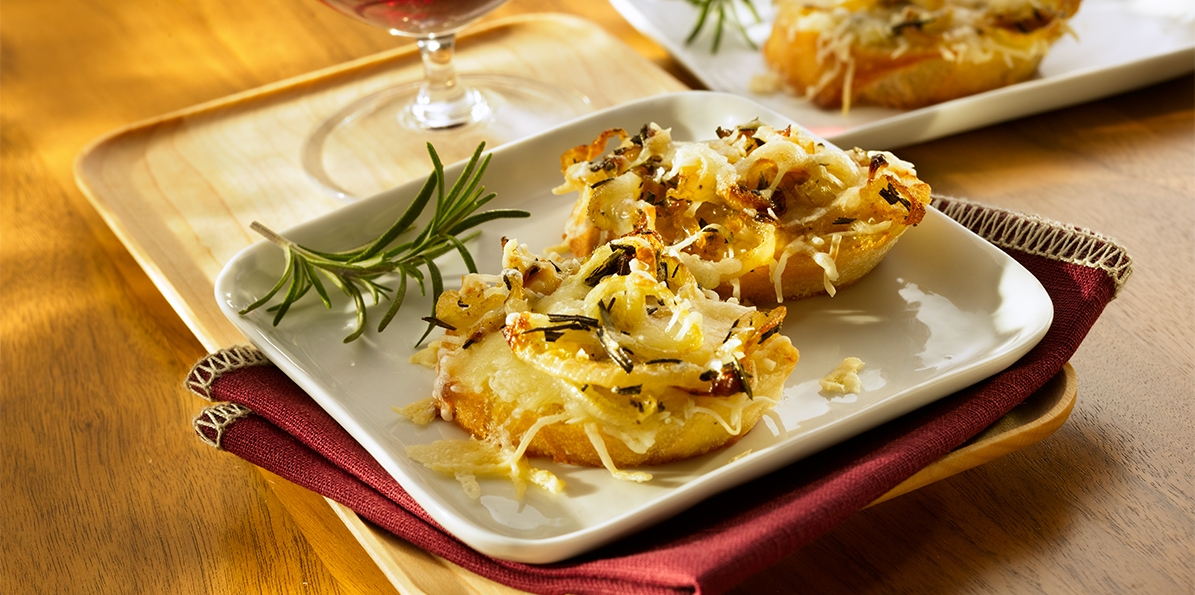 French Onion Cheese Toast Recipe Sargento® Shredded Swiss Cheese