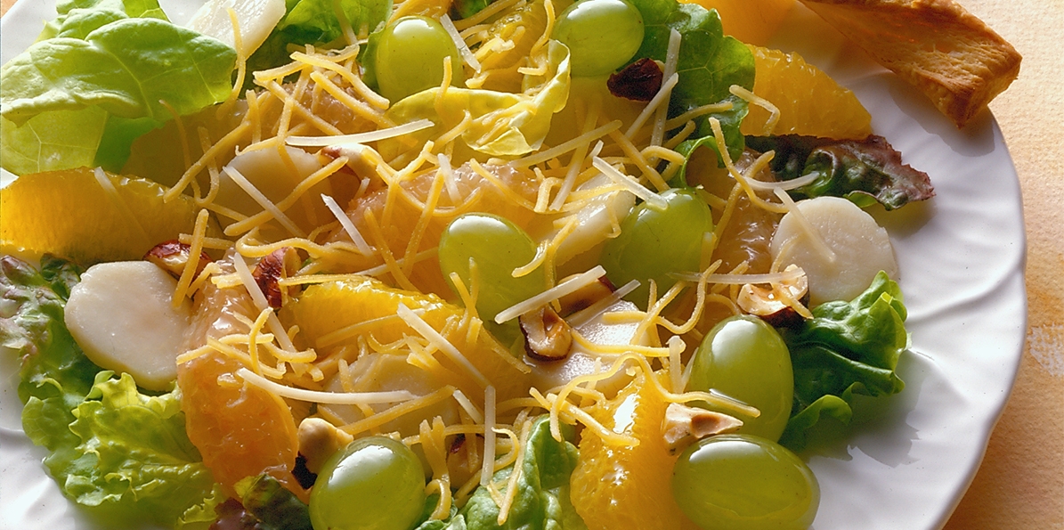 Hazelnut and Citrus Salad Sargento® Shredded Mild Cheddar Cheese