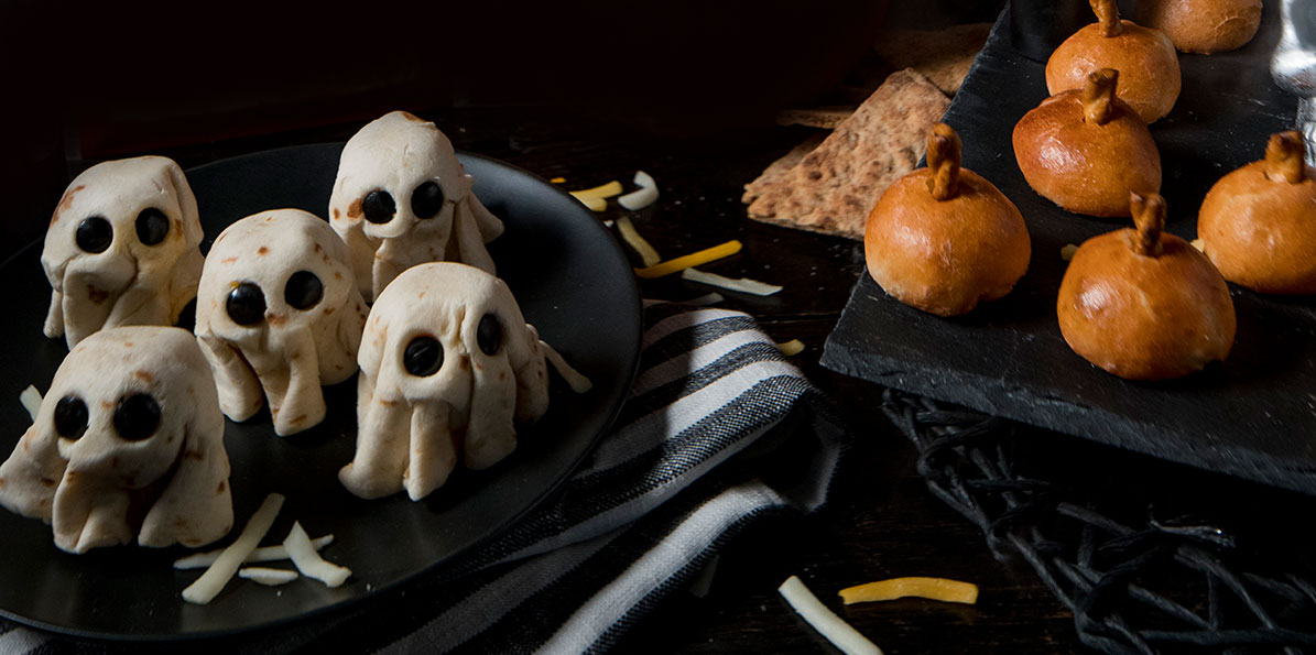 Cheesy Spiced Meatball Ghosts Sargento